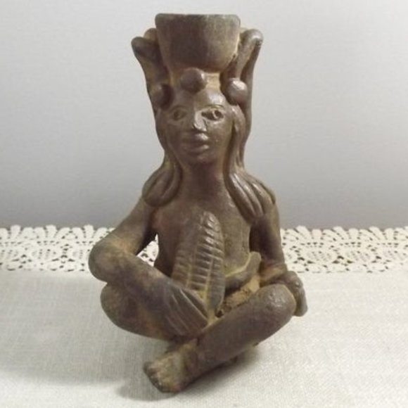 Vintage Seated Primitive Clay Figure with Maize - Picture 1 of 9